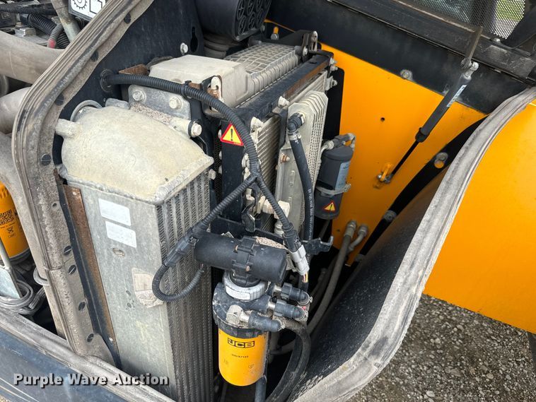 image for item EK1498 2014 JCB 510-56 telehandler