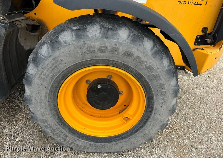image for item EK1498 2014 JCB 510-56 telehandler