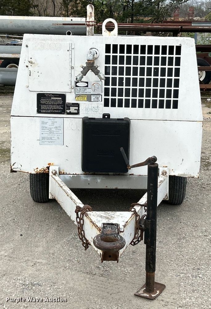 image for item EK4430 1999 LeRoi Q125DJ-E air compressor