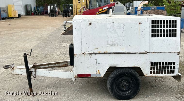 image for item EK4430 1999 LeRoi Q125DJ-E air compressor