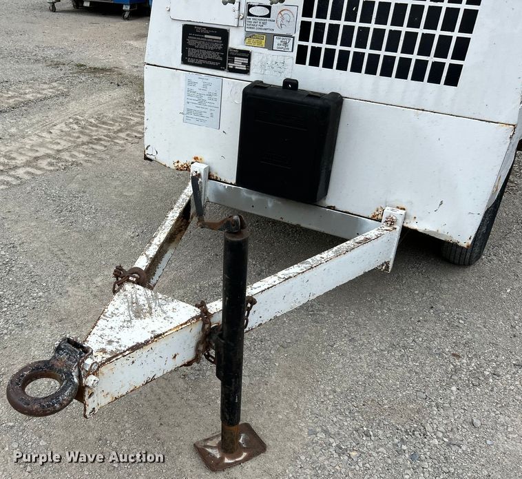 image for item EK4430 1999 LeRoi Q125DJ-E air compressor