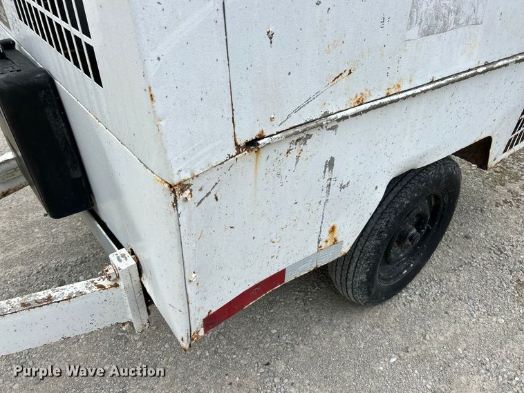 image for item EK4430 1999 LeRoi Q125DJ-E air compressor