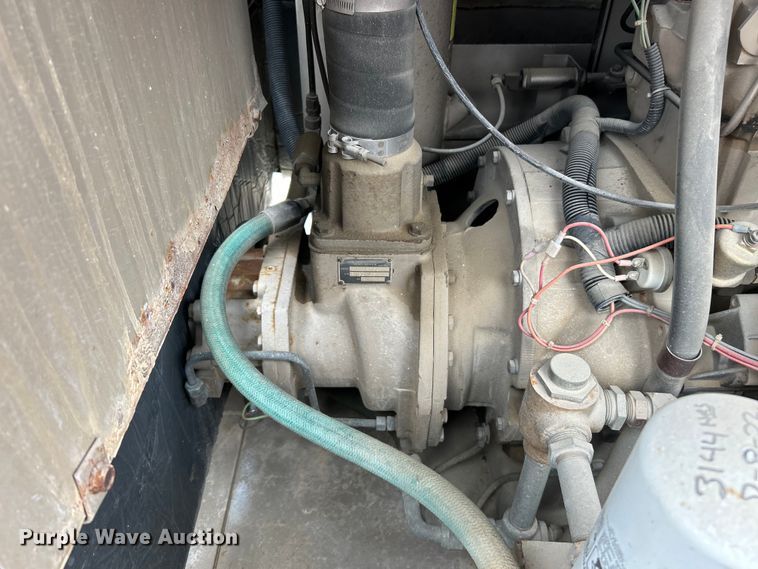 image for item EK4430 1999 LeRoi Q125DJ-E air compressor