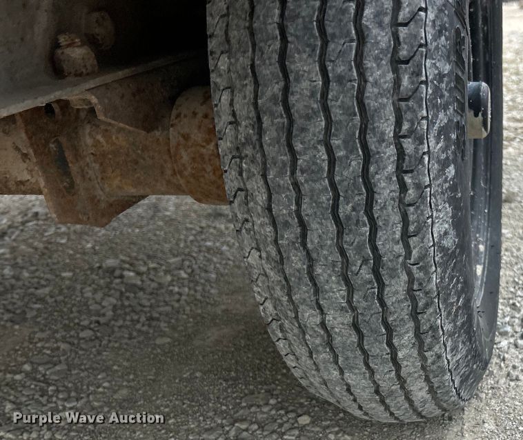 image for item EK4430 1999 LeRoi Q125DJ-E air compressor