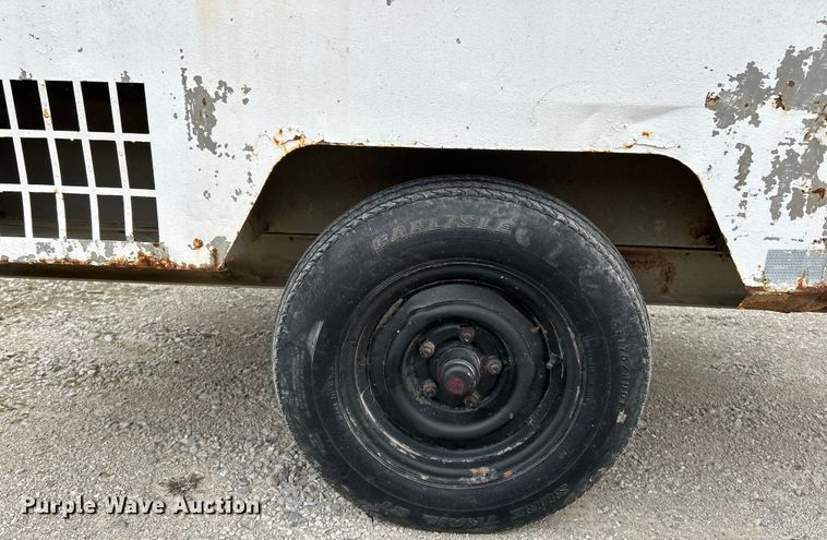 image for item EK4430 1999 LeRoi Q125DJ-E air compressor