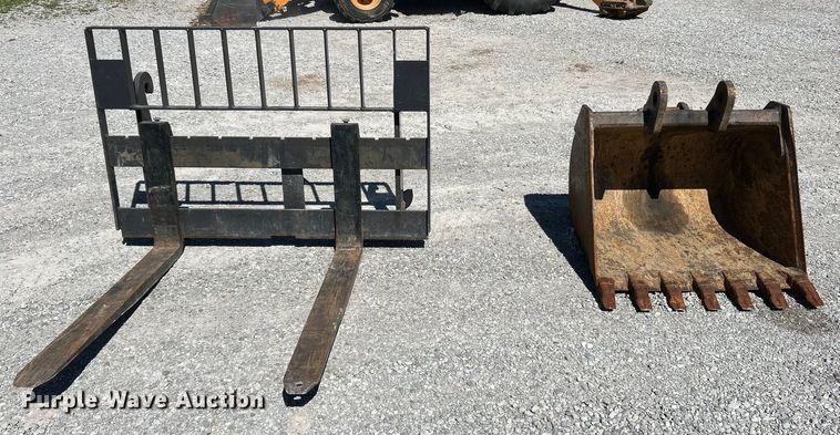 image for item EK4694 2012 Case 580 Super N backhoe