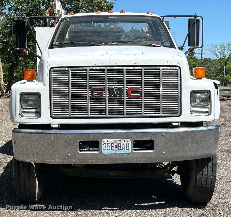 image for item EK4695 1990 GMC C6000 utility / service truck