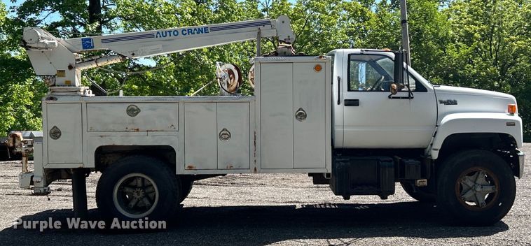 image for item EK4695 1990 GMC C6000 utility / service truck