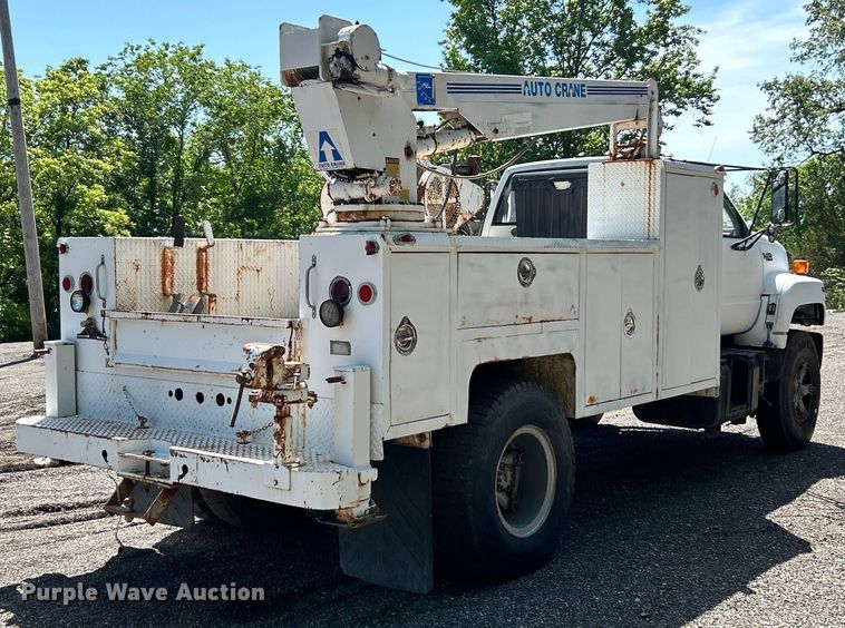 image for item EK4695 1990 GMC C6000 utility / service truck