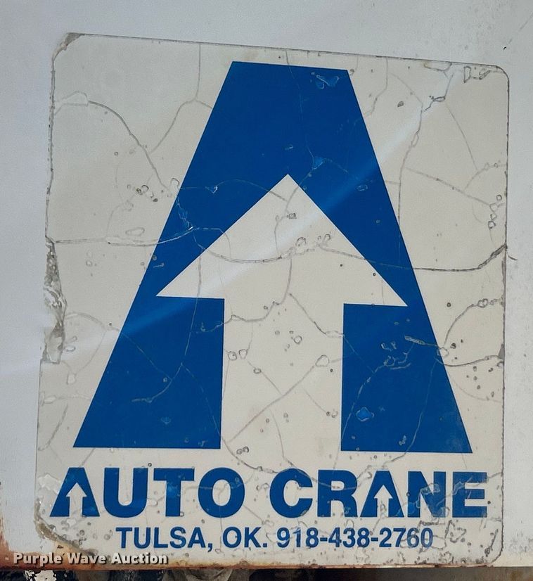 image for item EK4695 1990 GMC C6000 utility / service truck