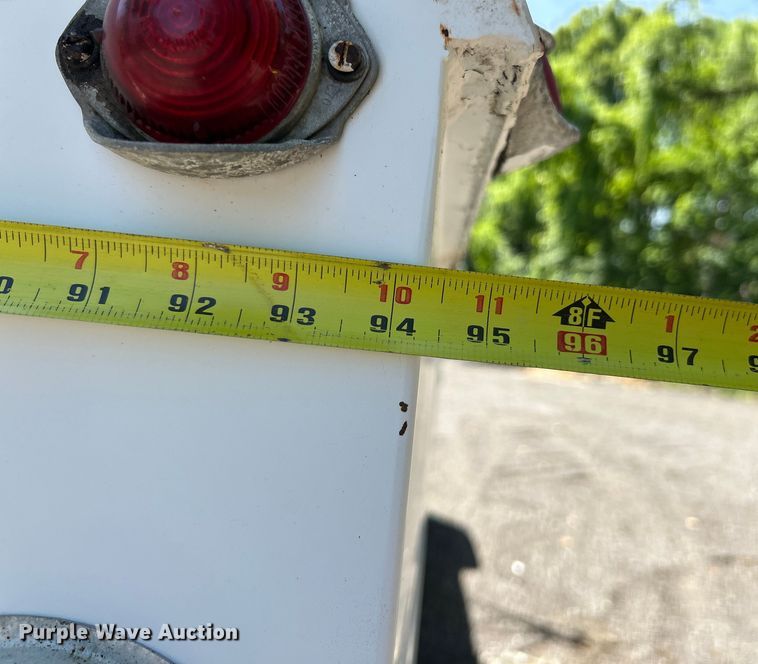 image for item EK4695 1990 GMC C6000 utility / service truck