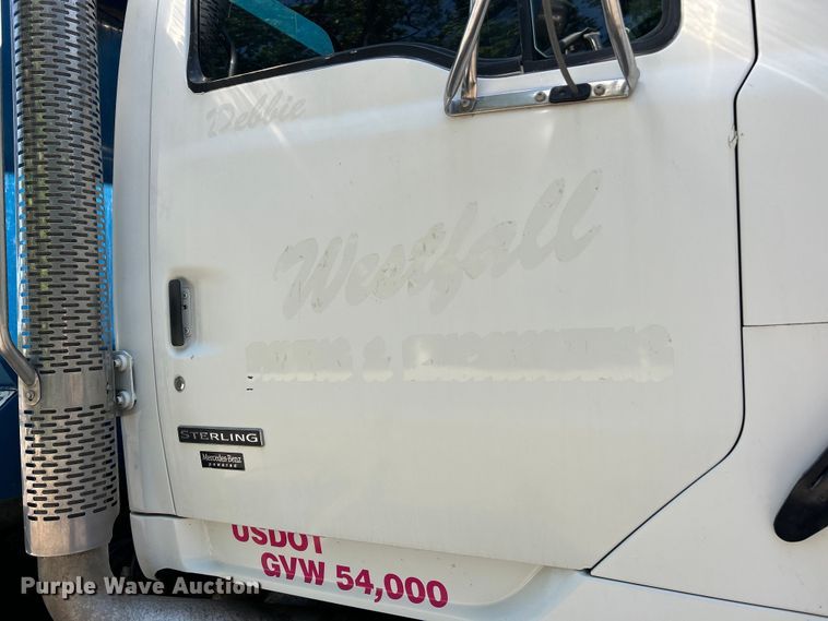 image for item EK4700 2009 Sterling L9500 dump truck