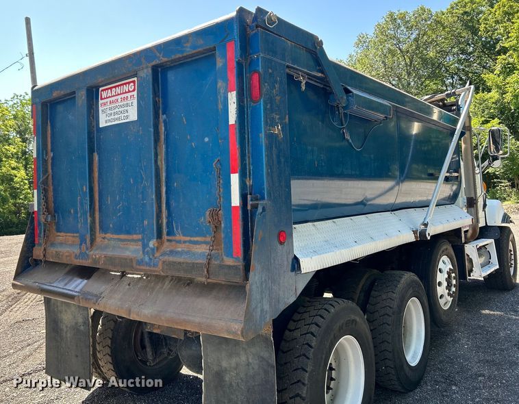 image for item EK4700 2009 Sterling L9500 dump truck