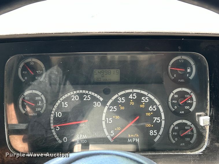 image for item EK4700 2009 Sterling L9500 dump truck