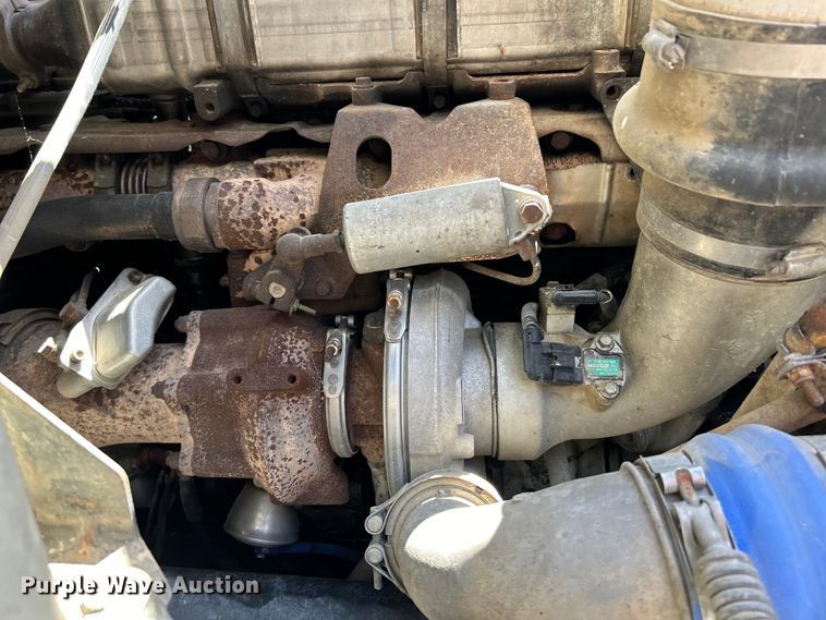 image for item EK4700 2009 Sterling L9500 dump truck