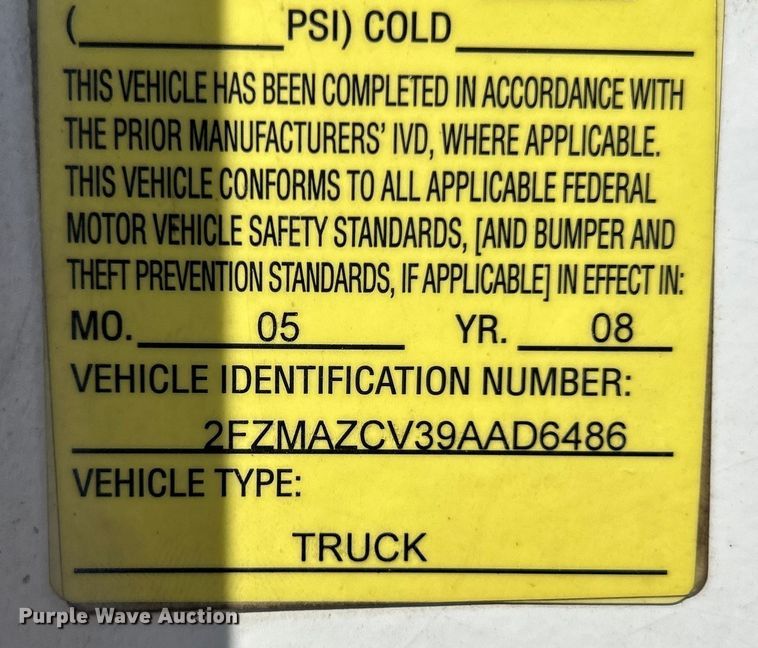 image for item EK4700 2009 Sterling L9500 dump truck