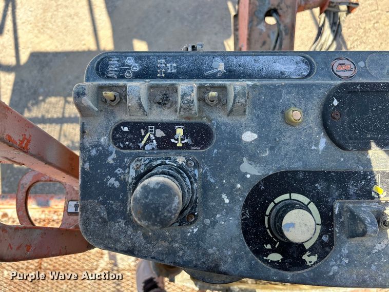 image for item EK4702 2005 JLG 800S boom lift