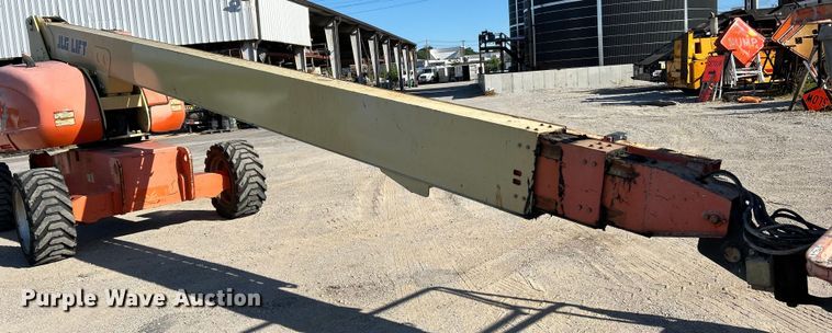 image for item EK4702 2005 JLG 800S boom lift