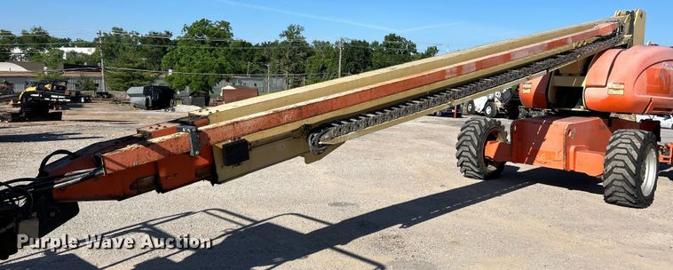 image for item EK4702 2005 JLG 800S boom lift