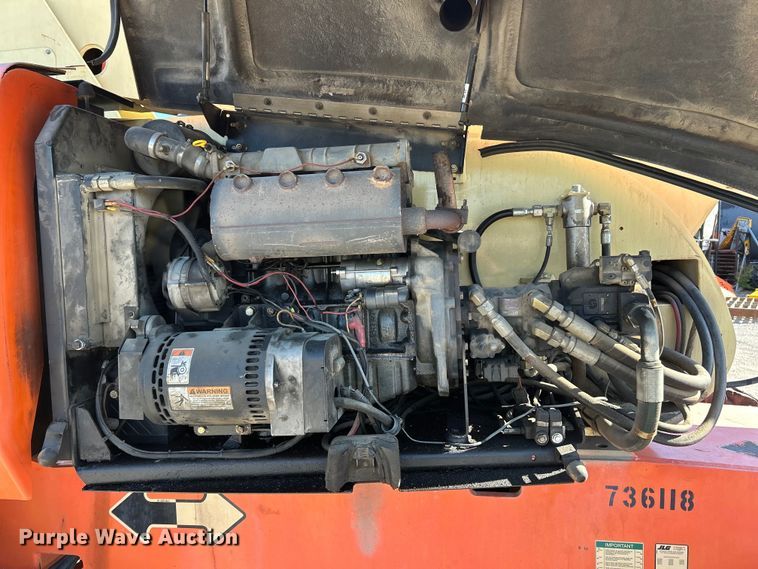 image for item EK4702 2005 JLG 800S boom lift