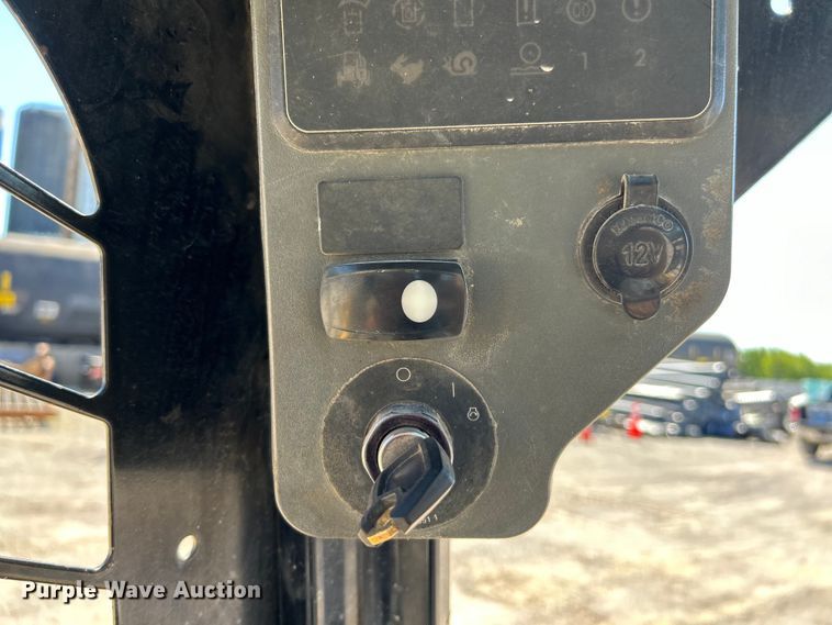 image for item EK4704 2009 Caterpillar  289C tracked skid steer loader