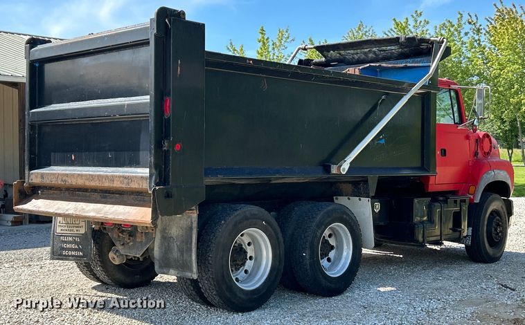 image for item EK4732 1995 Ford Aeromax L9000 dump truck