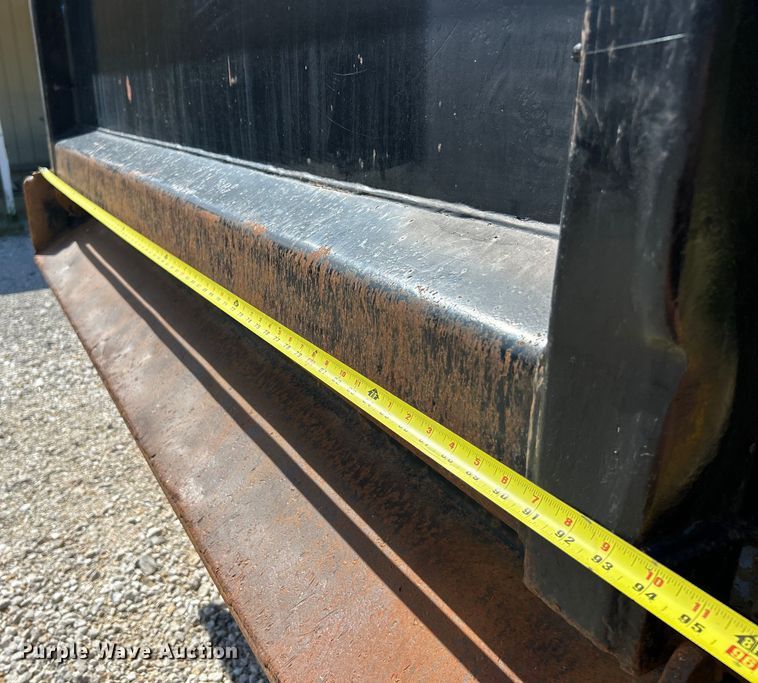 image for item EK4732 1995 Ford Aeromax L9000 dump truck