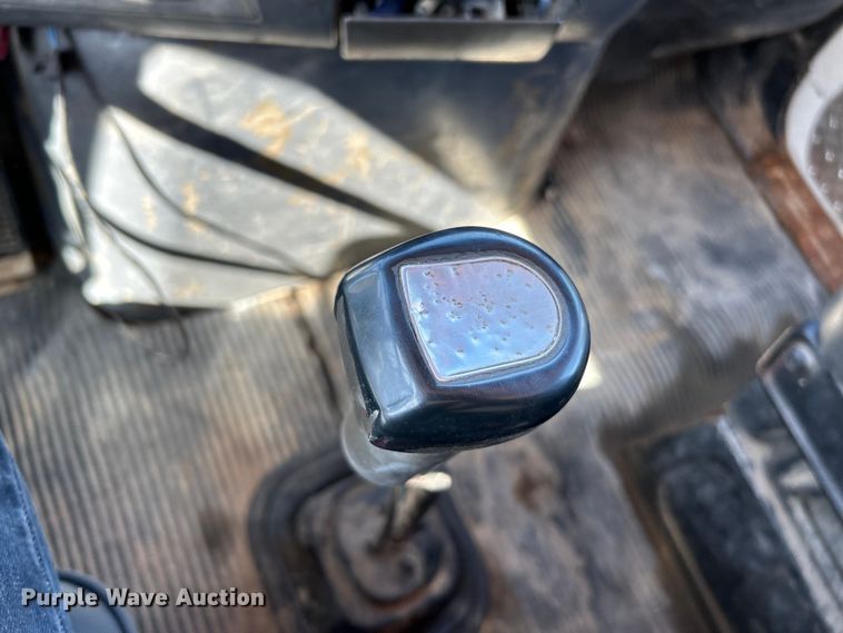 image for item EK4732 1995 Ford Aeromax L9000 dump truck