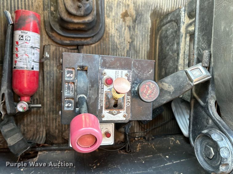 image for item EK4732 1995 Ford Aeromax L9000 dump truck