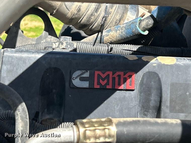 image for item EK4732 1995 Ford Aeromax L9000 dump truck