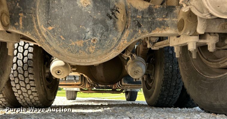 image for item EK4732 1995 Ford Aeromax L9000 dump truck