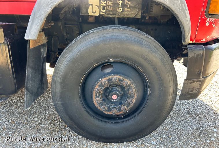 image for item EK4732 1995 Ford Aeromax L9000 dump truck