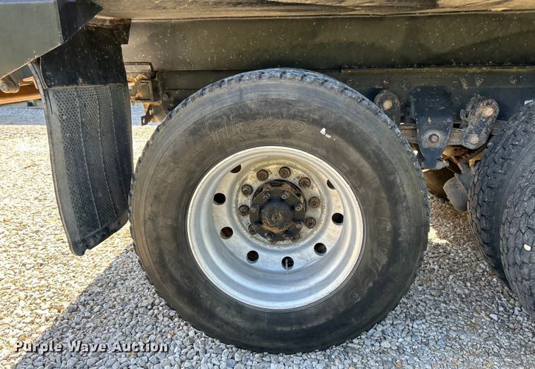 image for item EK4732 1995 Ford Aeromax L9000 dump truck