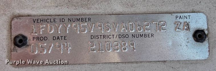 image for item EK4732 1995 Ford Aeromax L9000 dump truck