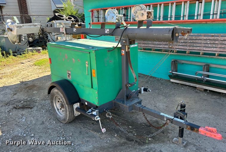 image for item EK4760 2012 Magnum MLT3060 light plant