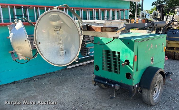 image for item EK4760 2012 Magnum MLT3060 light plant