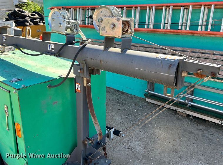 image for item EK4760 2012 Magnum MLT3060 light plant