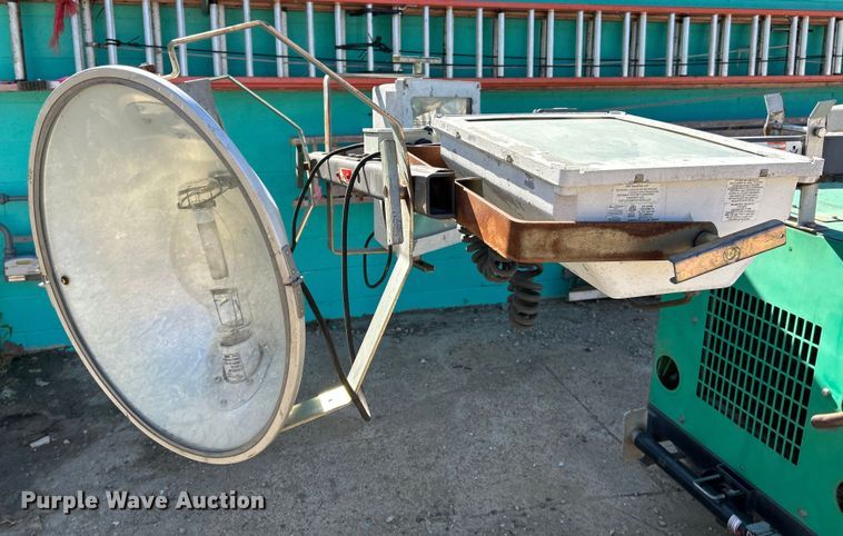 image for item EK4760 2012 Magnum MLT3060 light plant