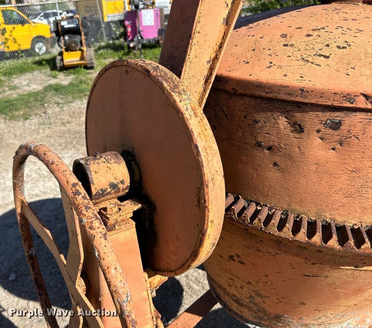 image for item EK4762 Concrete mixer