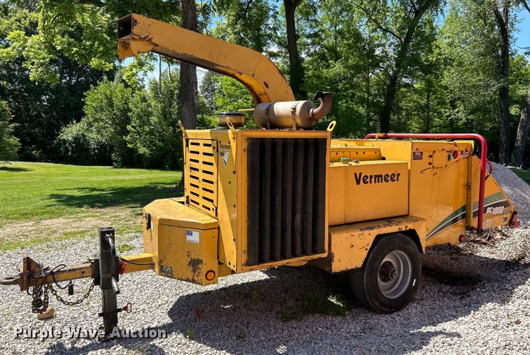 image for item EK4787 2008 Vermeer BC1800XL wood chipper