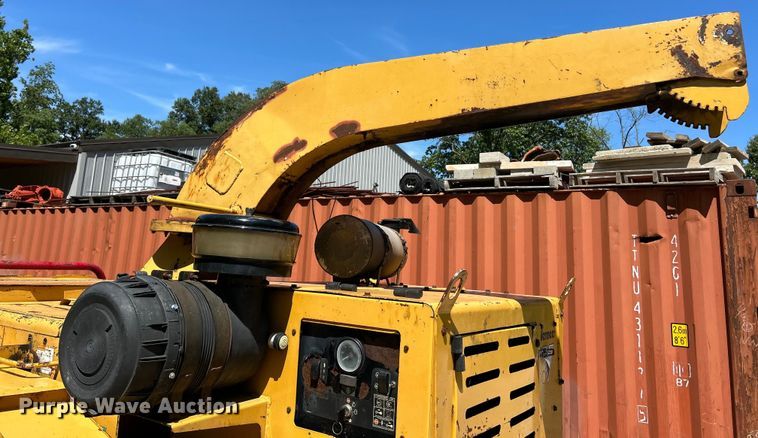 image for item EK4787 2008 Vermeer BC1800XL wood chipper