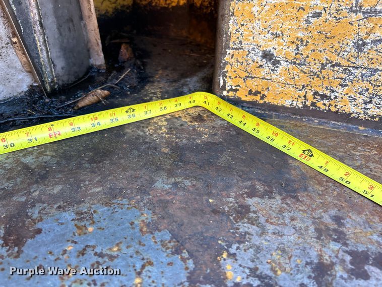 image for item EK4787 2008 Vermeer BC1800XL wood chipper