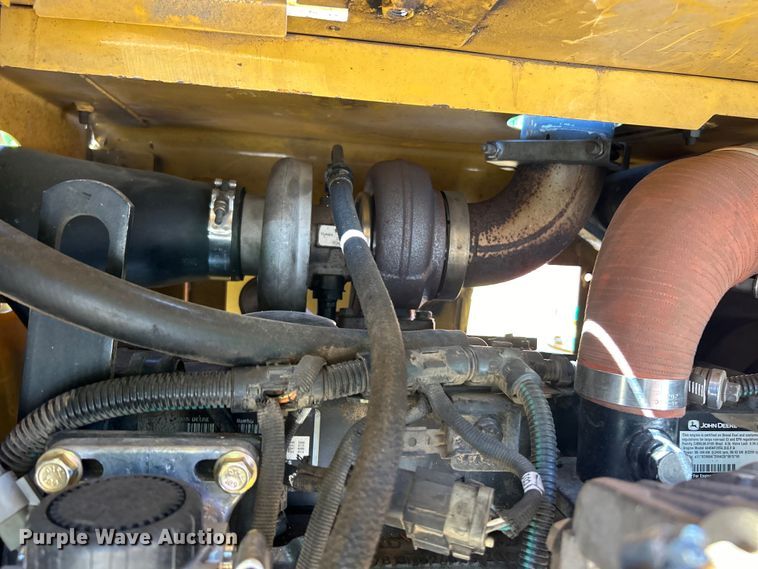 image for item EK4787 2008 Vermeer BC1800XL wood chipper