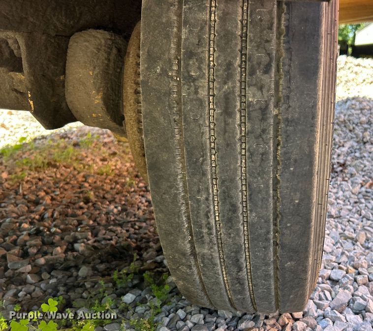 image for item EK4787 2008 Vermeer BC1800XL wood chipper