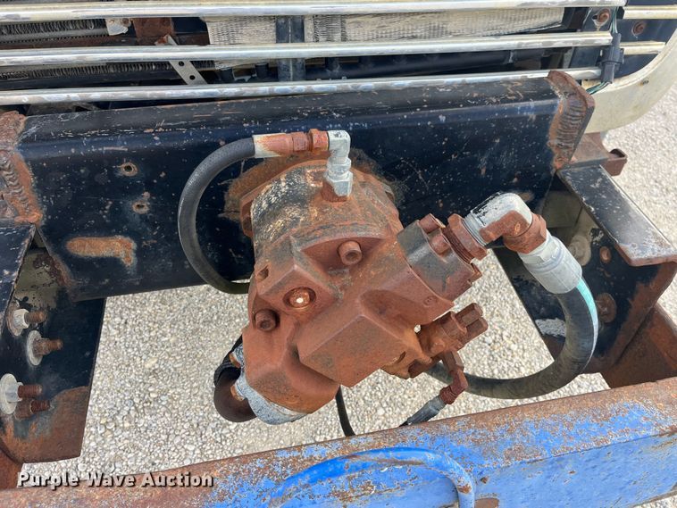 image for item EK8587 1995 Ford LTS9000 vacuum truck