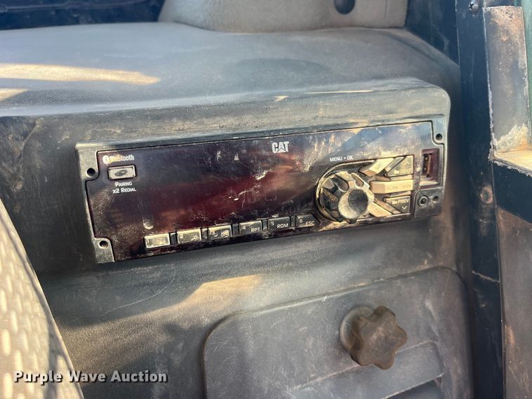 image for item EK8667 2019 Caterpillar  279D3 tracked skid steer loader