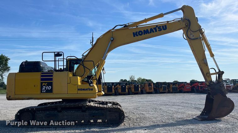 image for item EK8668 2019 Komatsu PC210LC-11 excavator