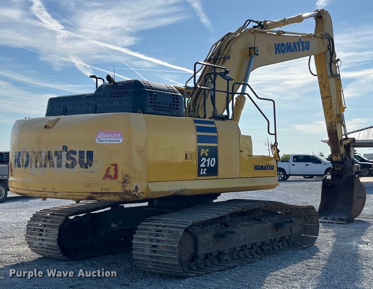 image for item EK8668 2019 Komatsu PC210LC-11 excavator