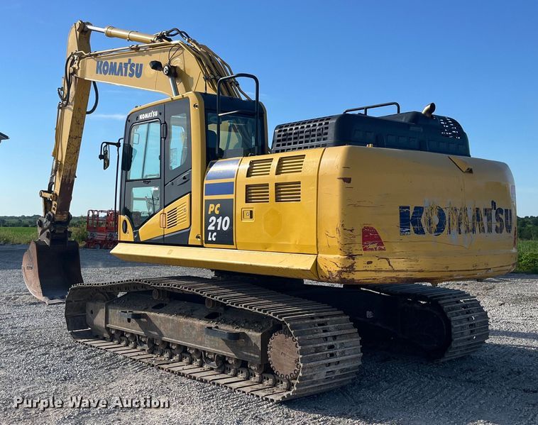 image for item EK8668 2019 Komatsu PC210LC-11 excavator
