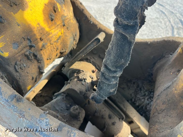 image for item EK8668 2019 Komatsu PC210LC-11 excavator